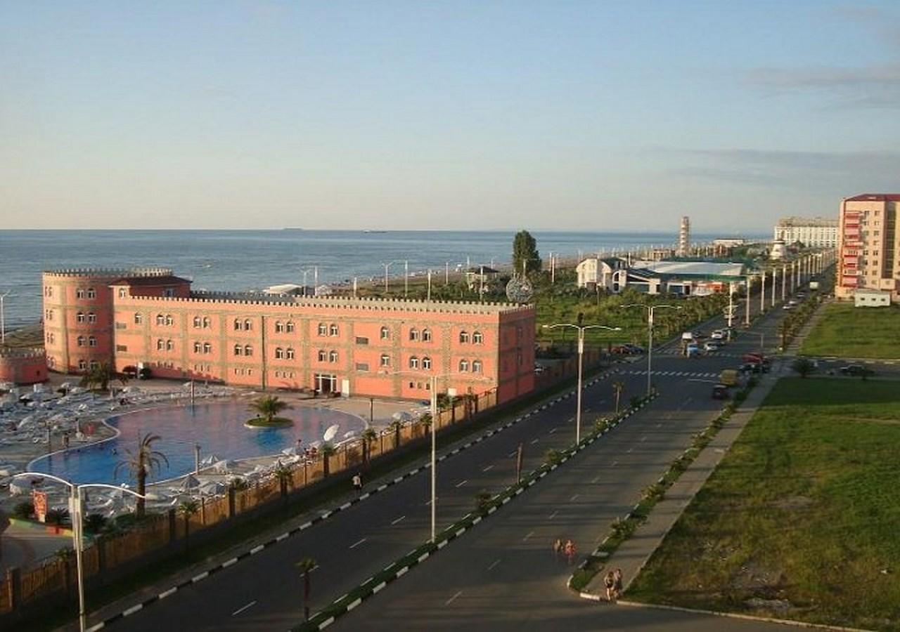Apartment Near The Sea Батуми Екстериор снимка